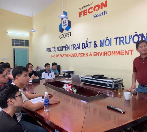 THAM GIA THẢO LUẬN 